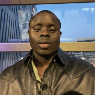 building AI assistant OS https://t.co/mC3Wl1qp5I and https://t.co/elSnXgzuHb No talent here. Just ultra obsession.