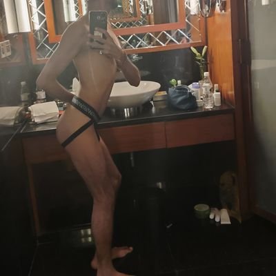 No filter, no shame. All gay content all the time💦💦. A kinky bottom. Dm for collabs. Let's go viral in everyway.