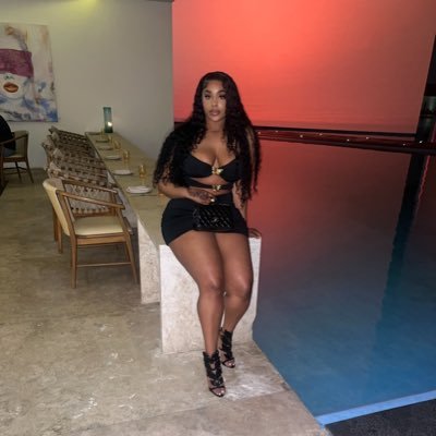 badgalknii's profile picture. Morgan State Alumna 👩🏾‍🎓 - ✈️-