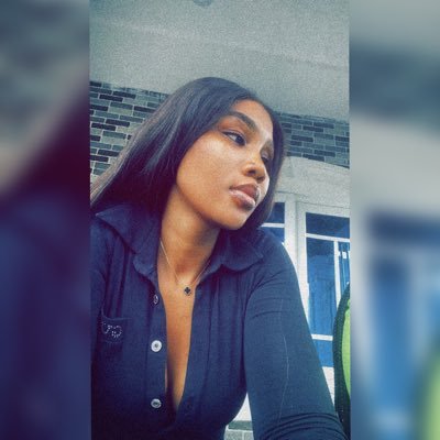 God first/ business minded/lover of God/fine delta babe/easygoing /fashion designer ✂️✂️👗