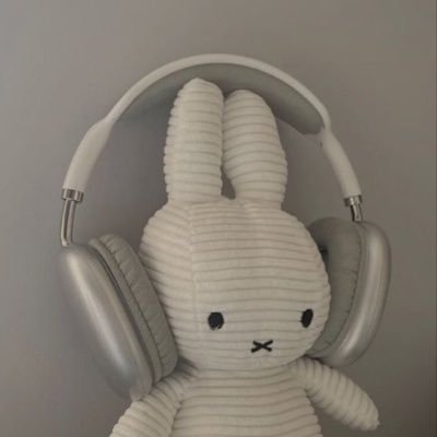 TT_2104's profile picture. 
