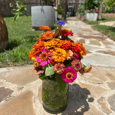 bet_ter0432's profile picture. 像钻石一样明亮的光芒