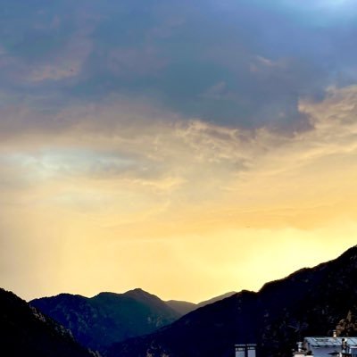 Andorra · retwitt no significa adhesión · lliurepensadora