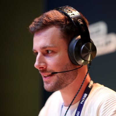 🧑🏽💻 FM Livestreamer @Twitch • 31 • Nürnberg 🎮 Content Creator • @fcn_esports • @bfvefootball 📩 Geschäftliche Anfragen an badeschlappenlp@gmail.com