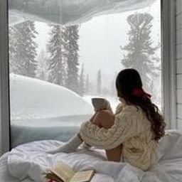 Rheewe218's profile picture. 