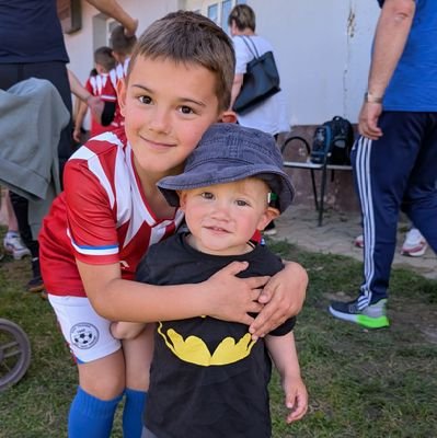 levatba's profile picture. linux lover