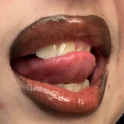 corruptedivine's profile picture. f / 18 / bi / switch / goonette / dms open!