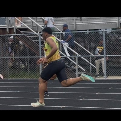 iim_charlie's profile picture. 🏃🏽 Charlie Woodbury Jr. 📍 Hampton, VA  ig iim._charlie