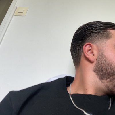 ellcomeback's profile picture. jibril remet ton caleçon