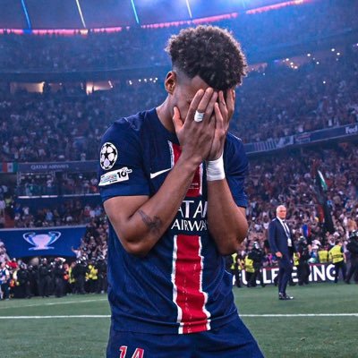 e_colbr1's profile picture. @PSG_Inside @KarmineCorp 🇨🇲