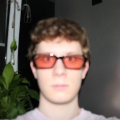 Paketik98's profile picture. Мутный тип