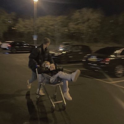 haruka1420698's profile picture. 