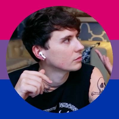 find me in a musical.
esp/eng — learning french