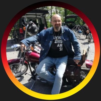 Alt (geb.321,55ppm CO²😉), deutsch, weiß, hetero!
Seit 1982 ununterbrochen einer der 15 Millionen Nettosteuerzahler Deutschlands.