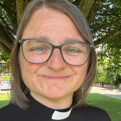 Vice Principal Cuddesdon, Director of CGH, owner of The Moog, practical theologian, medieval historian, Latinist, creative experimenter, BIAPT chair she/her