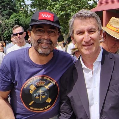 Por más que la busco, la rutina siempre huye de mí.
Opiniones personales.