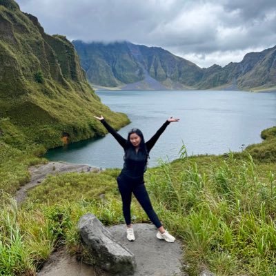 gbldnrs's profile picture. My life isn't perfect, but it does have perfect moments 💕