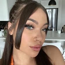 looking for serious relationship 🤍💞 single 🤍and bored 🙎looking for a man who can care about me and show me real love I will be glad to find someone 🥰