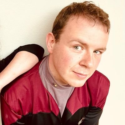 Streamer | Speedrunner | Star Trek | Metroid Fan | Randomizer Fan | Gamer | Nerd | Hier könnte dann auch deine Werbung stehen.