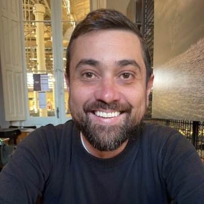 Comentarista, repórter e apresentador da Rádio Guaíba ⚽️🏎️ https://t.co/5kR5hLpBB6