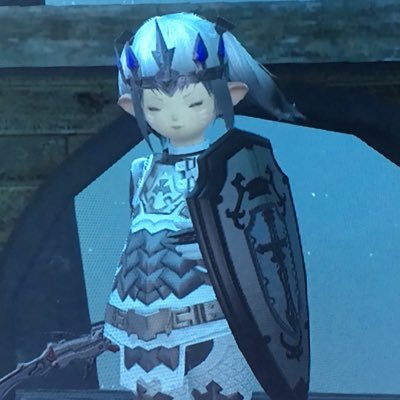 Hmmm sleepy? https://t.co/a37XSamRyy