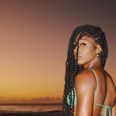 💋Kala Penn 👑 | National Record Holder 🇻🇬| Model |🐊UF Alum| Destined for Greatness✨| Konnect w/ me ↓