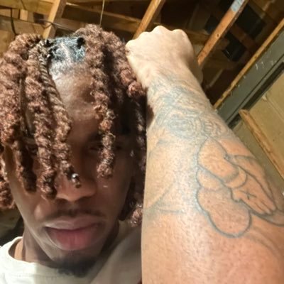 zanarxhylive's profile picture. sup