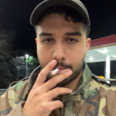 bacon_nuggies's profile picture. absolutely fucked up; living in Chicago, stuck in Missouri 📖: Dostoevsky’s Devils