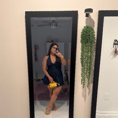 CarlianyDiane's profile picture. ✨I couldn’t help but wonder ✨