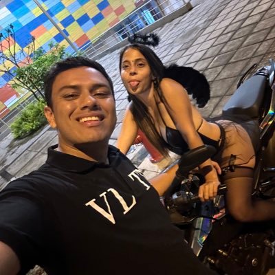 Organizadores de eventos swinger en @extasissw, amantes del estilo cuckold ella 23 él 28, Y SI, SI NOS COMPRAN CONTENIDO 🤭