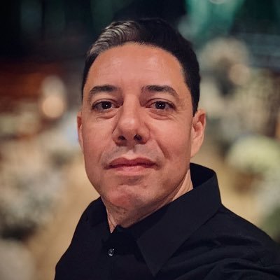 Olá Internautas do serviço de microblogging hospedado na rede mundial de computadores.