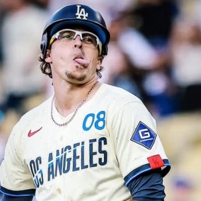 Kobe🤍💙Dodgersgirl💙Mookie 💙🤍𝒞𝒶𝓉𝒸𝒽 𝓂𝑒 𝒶𝓉 𝒟𝑜𝒹𝑔𝑒𝓇 𝓈𝓉𝒶𝒹𝒾𝓊𝓂 🇸🇻🇸🇻