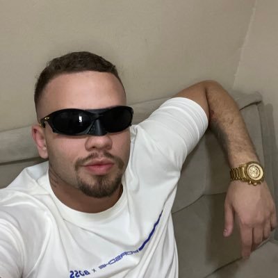 nossa luz contagia, assim como o sol, que clareia o dia