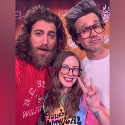 mythical beast • #1 James and the Shame stan • morgan’s big sis • probably filling your timeline with stupid puns • “be a champion of love, always” 🩷💜💙