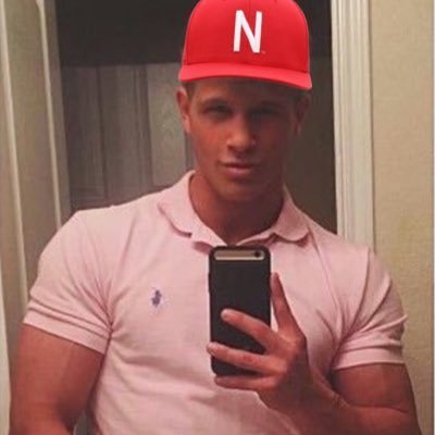 Nebraskaās top athletics recruiter and official CEO of the Nebraska Snow Bunny Army. There is snow place like Nebraska. Potential insider. #rapekellypfeifer
