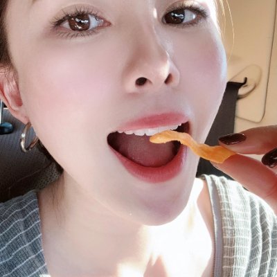 asdfgh5383's profile picture. Use a sincere smile to exchange for a happy hug