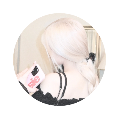 lacydoIl's profile picture. Rheanna's site ── No. 437 A soft hum drapes the stall. Delicate hands wrap each parcel—grace stitched in twine, kindness tucked beneath every bow. ╱.. ︵ ♡₊