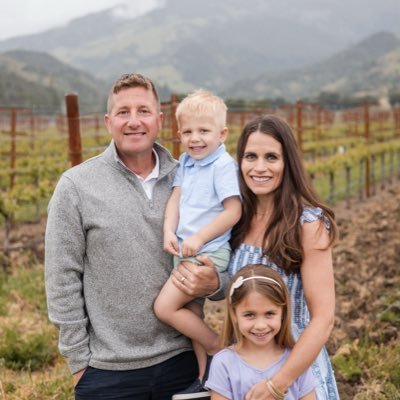Talent Acquisition Pundit***Avid Chicago Sports fan + SF Giants ***Lover of all things Hawkeyes***Husband***Father @uiowa Alum