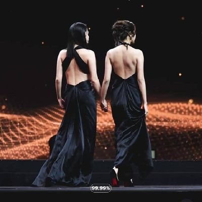 xikli37's profile picture. 