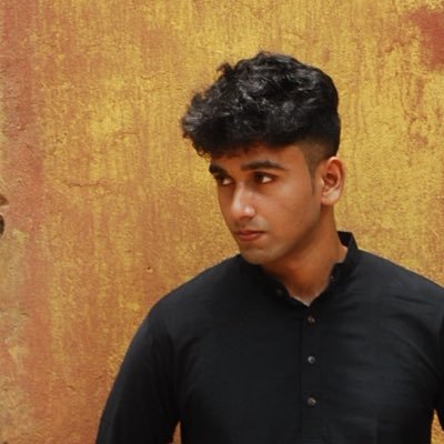 elbrilloperdido's profile picture. Eccentric | Ambivert | Thalassophile | Pragmatist