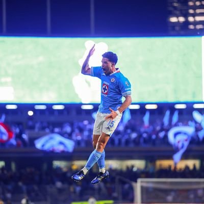 ser azul de corazón 🚂💙💣💯
30 de mayo del 2021🥇🏆
siempre azulado🚂💙
9🏆 y contando la nonagloriosa en busca de la décima💙