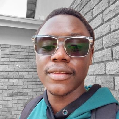 LevineNgobeni's profile picture. Live life💫