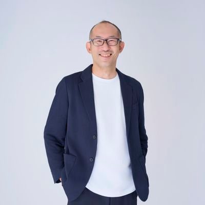 声優目指してます🥰
低音ボイスの持ち主😗
俳優事務所Inceptionに所属🤔
エキストラなどやってます😆
趣味:写真、アニメ鑑賞、ゲーム、三線😚
写真はインスタにもあげてますのでよければ見てください😀