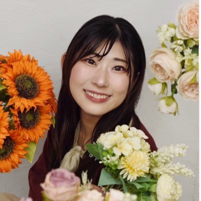 tonochisa's profile picture. ど田舎から出てきた役者👩‍🌾/猫と図工と怖い話が大好き/お酒とビスコで出来ている⸜(* ॑꒳ ॑* )⸝ 《劇団盃月》 @SAKAZUKI_tc 🏁 ＊next＊ シャム猫のひげ企画「お貧しい人々 金より金」11/28-30、TEAM LRINE第4回公演 『FILTER~移ろい続けた流れの中に~』12/5-7