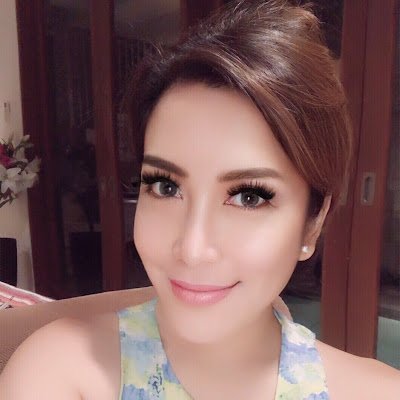 deedeedesiana's profile picture. 