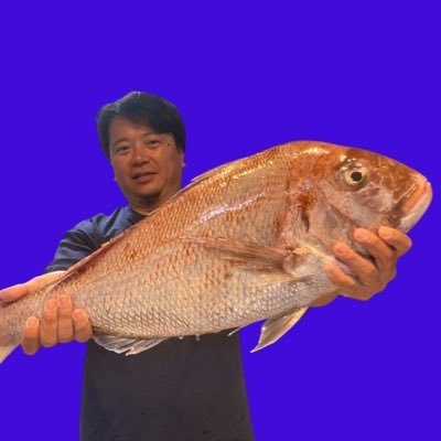 岡山市在住。愛媛県出身。趣味は、空手、釣り、キャンプ、ロードバイク。釣りは、カヤックフィッシング、玉野沖磯メバリング 、愛媛アジング 、山陰でボートアジング 、ショアジギ、シロイカなどやってます。『いつかこの人生が終わる時に最高だったと笑える為に』精一杯生きてます。