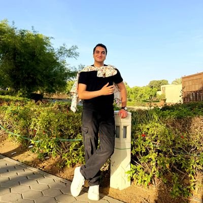 andrologist
طبيب جراحه وامراض الذكوره والتناسل