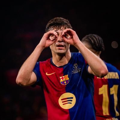 mr_naziah's profile picture. CULER💙❤️