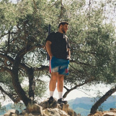 ‼️ NOUVEAU COMPTE : @Quentwestbrook3 ‼️Je parle de Cinéma, Série, Pop Culture 🍿 Grand fan de #StarWars DC Comics, NBA, etc. ✉️ quentwestbrook@outlook.fr