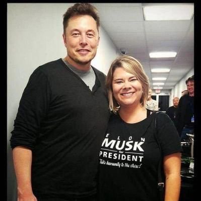 Guiding @ElonMusk's vision for a better future through Spacex, Tesla, Neuralink, and more. & Tech enthusiast, dream chaser, and innovation advocate.